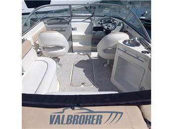 Bayliner 702 Cuddy