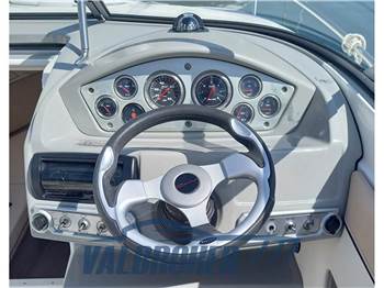 Bayliner 702 Cuddy