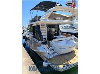 Galeon 460 fly