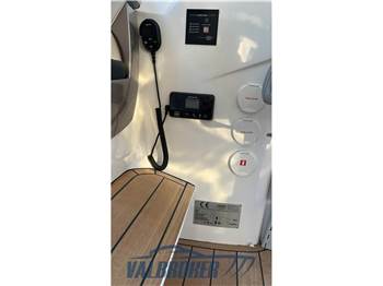 Sessa Marine C3X - Hard top