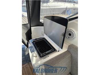 Sealine SC 38