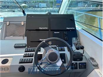 Sealine SC 38