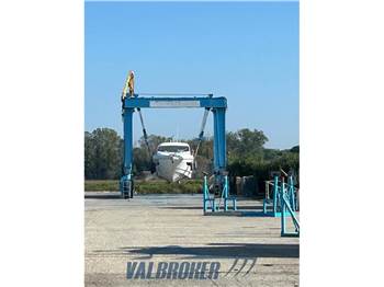 Sessa Marine C3X - Hard top