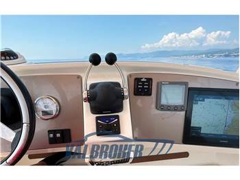 Jeanneau Prestige 32'