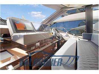 Prestige 680 Fly