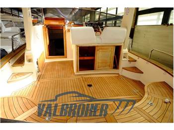 Apreamare Aprea 10 Semi Cabin