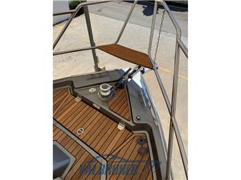 Cranchi M44 HT