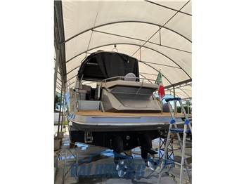 Cranchi M44 HT