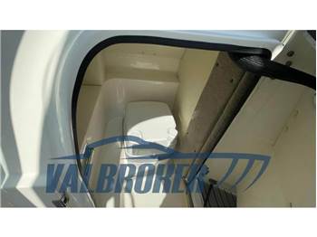 Sea Ray 250 SLX