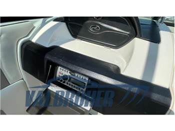 Sea Ray 250 SLX