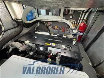 Absolute Navetta 52
