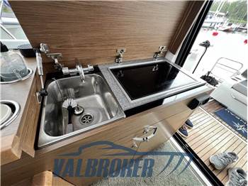 Jeanneau Merry Fisher 895