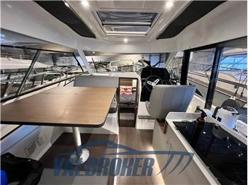 Beneteau Antares 9