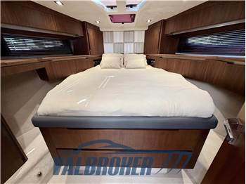 Galeon 460 fly