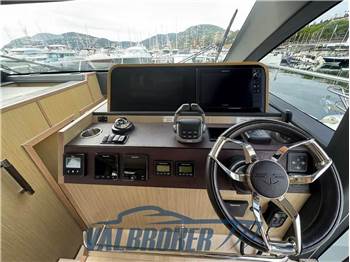 Sealine F430