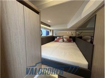 Sealine F430