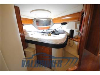 Cruisers Yachts 390 SC