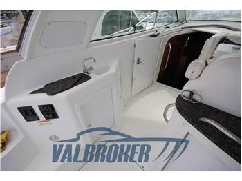 Cruisers Yachts 390 SC