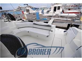 Cruisers Yachts 390 SC