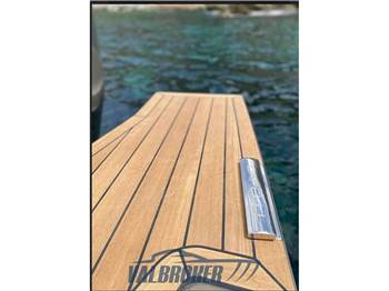 Capelli STRADIVARI 43