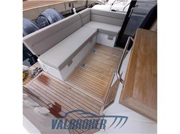 Sealine C335V