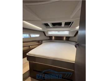 Sealine C335V