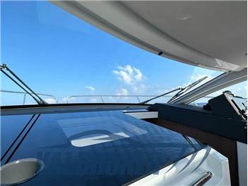 Sealine C335V