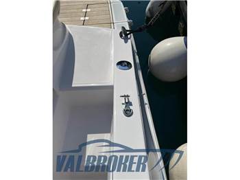 Sessa Marine KEY LARGO 24