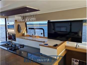 Fountaine Pajot Pajot 37