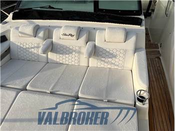 Sea Ray 320 Sundancer