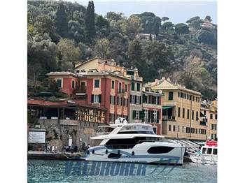 Absolute Navetta 68