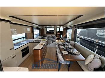 Absolute Navetta 68