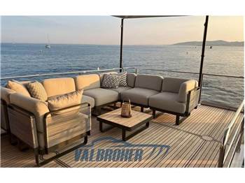 Absolute Navetta 68