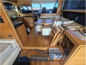 Fairline SQUADRON 55