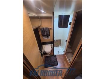 Fairline SQUADRON 55