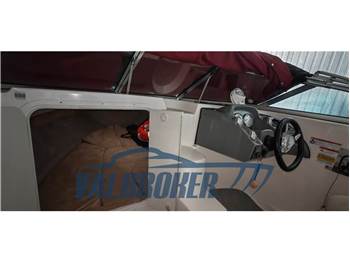 Larson Boats 216 Senza