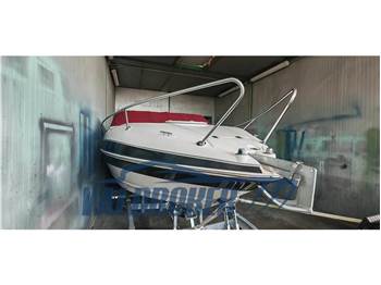 Larson Boats 216 Senza