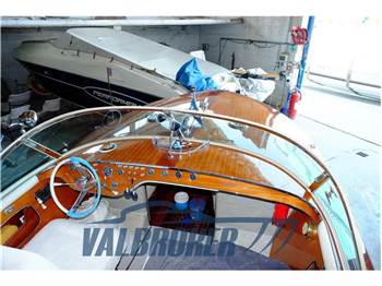 Riva Tritone