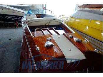 Riva Tritone