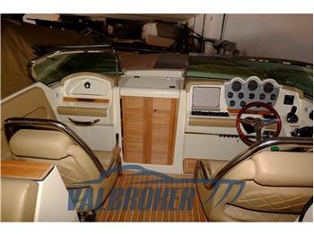 Chris Craft CORSAIR 32