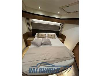 Absolute Navetta 52