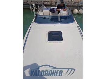 Performance Marine 807 Performance