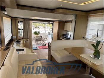 Absolute Navetta 52
