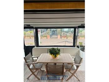 Absolute Navetta 52