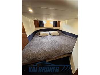 Princess Yachts V 48