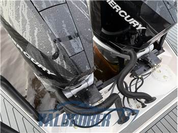 Axopar 37 XC Cross Cabin
