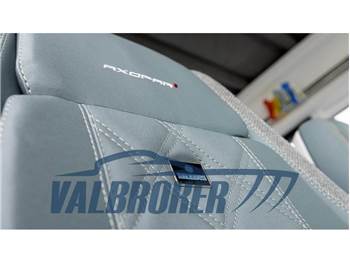 Axopar 37 XC Cross Cabin