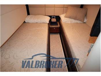 Monterey Boats 415 SY Sport Yacht