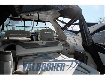 Monterey Boats 415 SY Sport Yacht