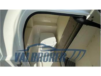 Sea Ray 250 SLX